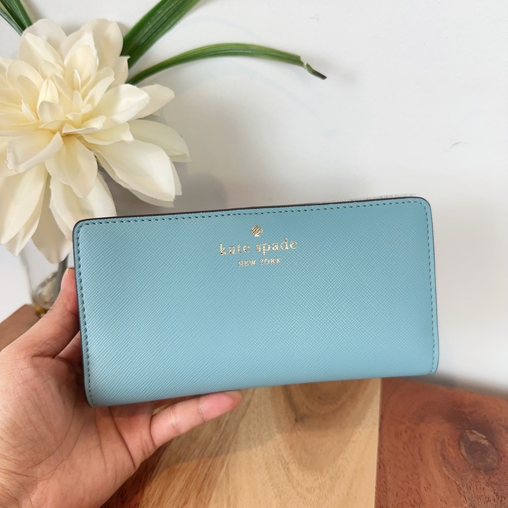 NWT Kate Spade Schuyler Large Slim Bifold‎ Wallet